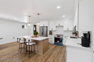 901 De La Pointe Drive, Gautier, MS 39553