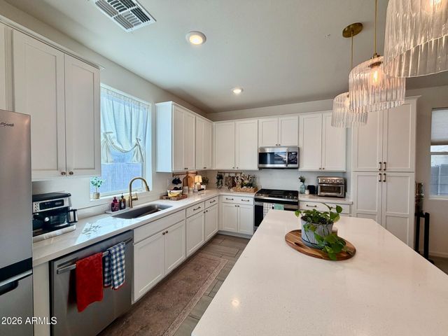 2037 S Saguaro Drive, Apache Junction, AZ 85120