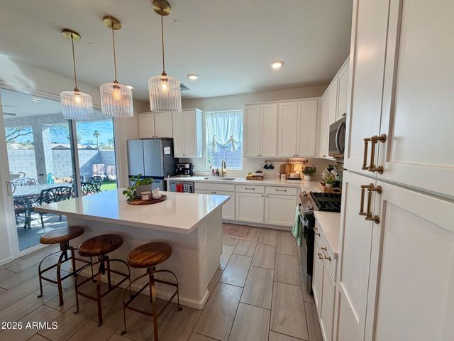 2037 S Saguaro Drive, Apache Junction, AZ 85120