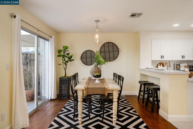 1008 Radiant Ln, San Ramon, CA 94583