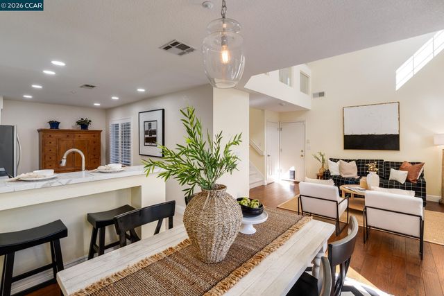 1008 Radiant Ln, San Ramon, CA 94583