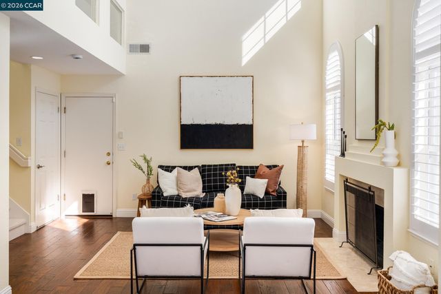 1008 Radiant Ln, San Ramon, CA 94583