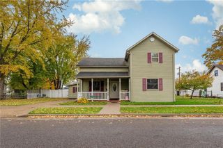 423 W Cedar Street, Chippewa Falls, WI 54729
