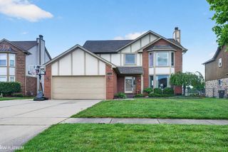53103 W RIDGE Drive, Chesterfield Twp, MI 48051