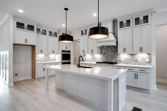 7504 Shoal Mill Point, Fairview, TN 37062