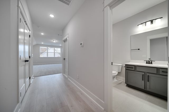 7504 Shoal Mill Point, Fairview, TN 37062