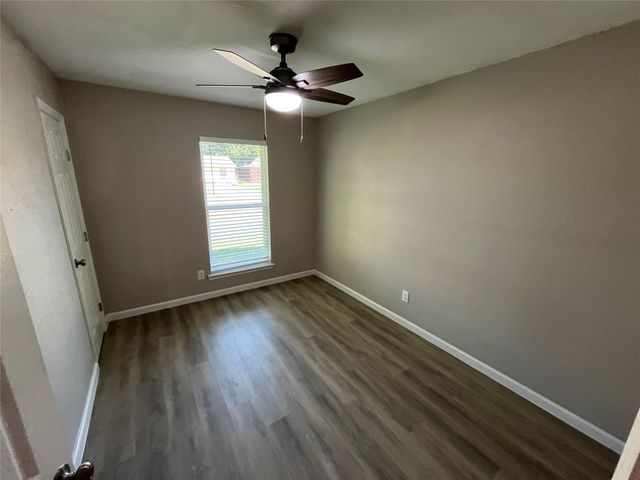 300 Ocean Drive, Richardson, TX 75081