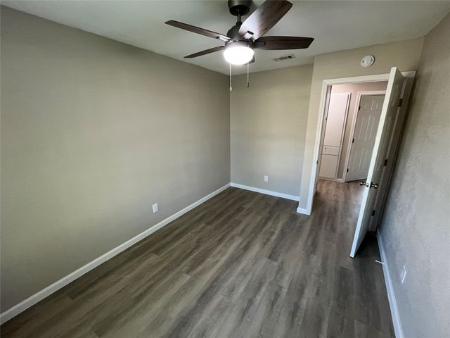 300 Ocean Drive, Richardson, TX 75081