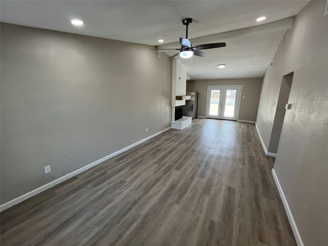 300 Ocean Drive, Richardson, TX 75081