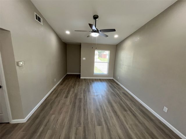 300 Ocean Drive, Richardson, TX 75081
