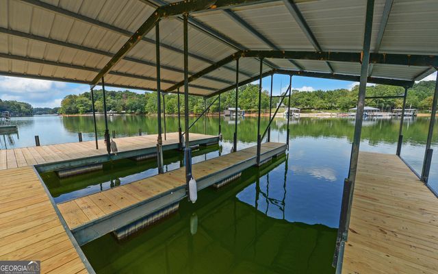 71 Woodlake Crt, Hartwell, GA 30643