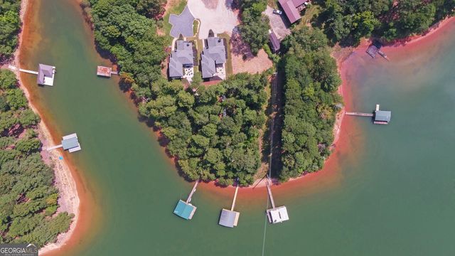 71 Woodlake Crt, Hartwell, GA 30643