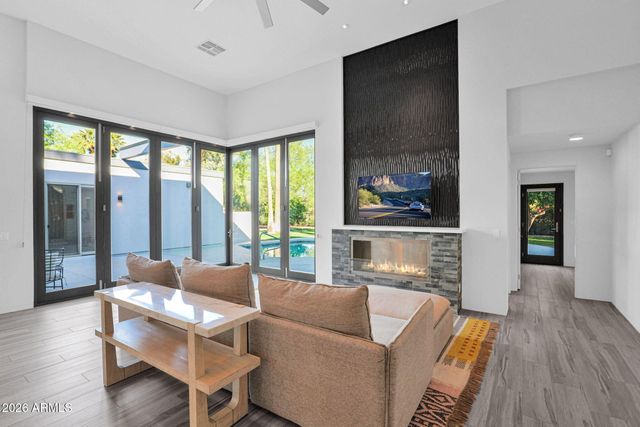 11813 N Blackheath Road, Scottsdale, AZ 85254