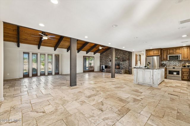 1440 W Irvine Road, Phoenix, AZ 85086