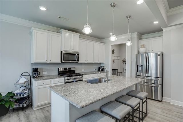 6937 Lancaster Crossing, Flowery Branch, GA 30542