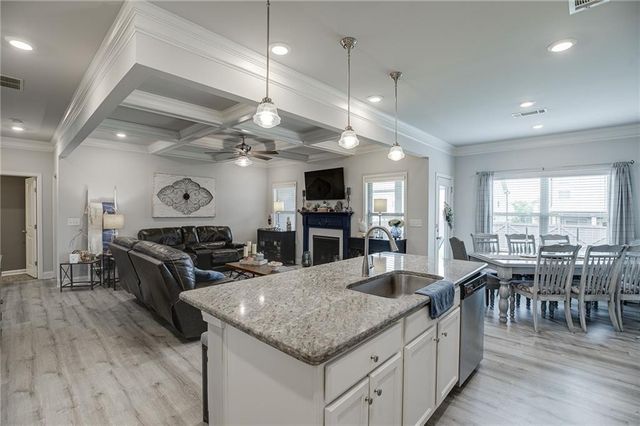 6937 Lancaster Crossing, Flowery Branch, GA 30542