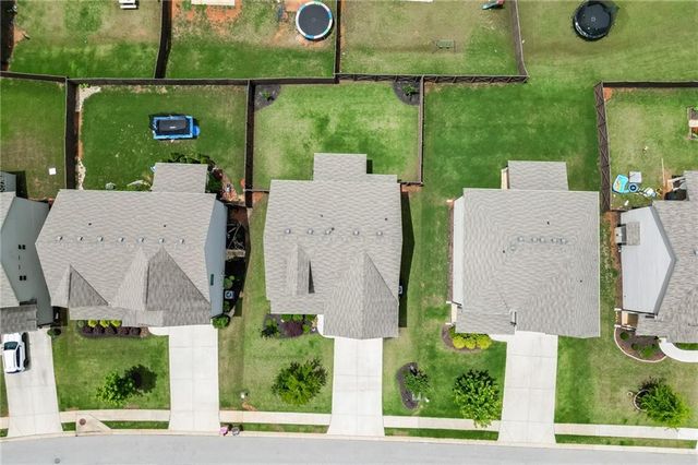 6937 Lancaster Crossing, Flowery Branch, GA 30542