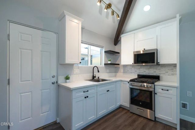 506 E Hemlock Street, Oxnard, CA 93033