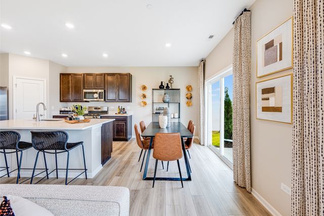 1241 Glenmont Street, Algonquin, IL 60102