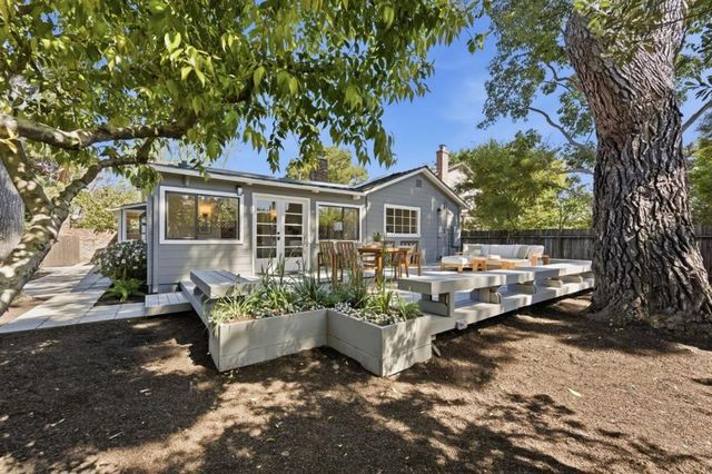 2518 South Court, Palo Alto, CA 94301