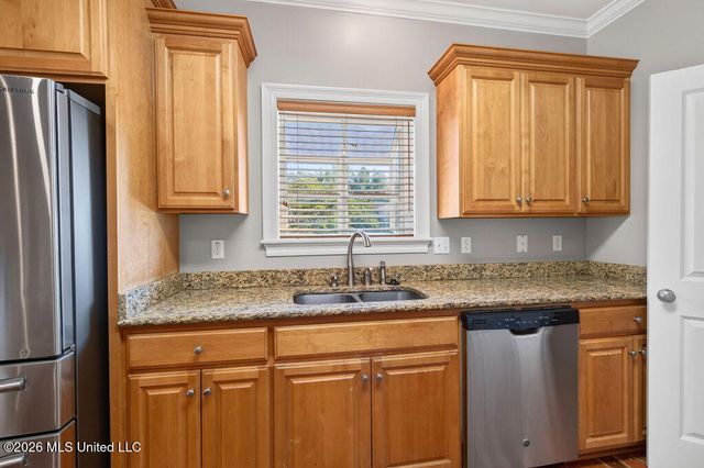 15525 Old Oak Court, Gulfport, MS 39503