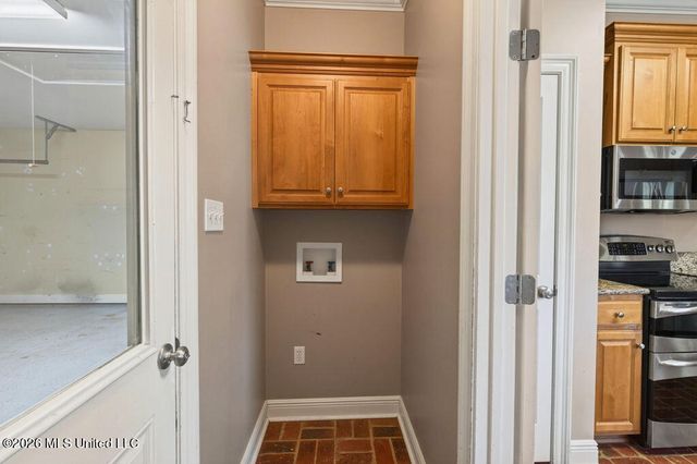 15525 Old Oak Court, Gulfport, MS 39503