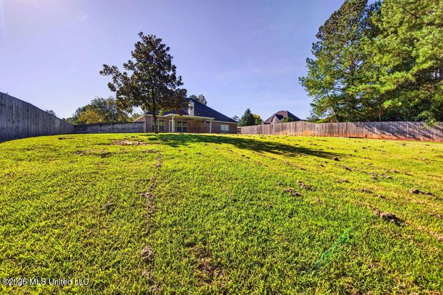 15525 Old Oak Court, Gulfport, MS 39503