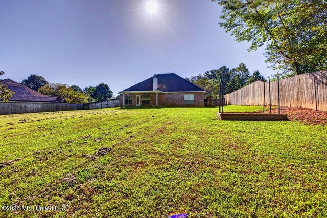 15525 Old Oak Court, Gulfport, MS 39503