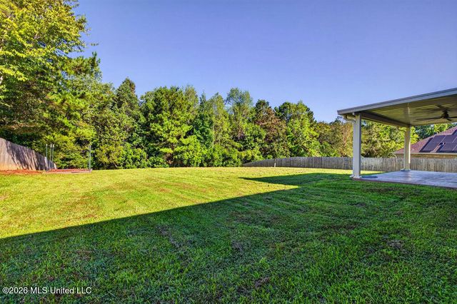 15525 Old Oak Court, Gulfport, MS 39503