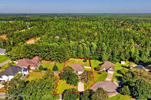 15525 Old Oak Court, Gulfport, MS 39503