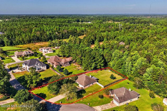 15525 Old Oak Court, Gulfport, MS 39503