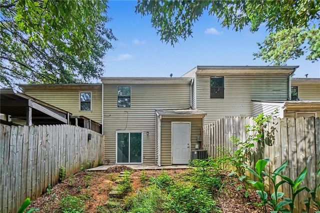 1496 Springleaf Circle SE, Smyrna, GA 30080