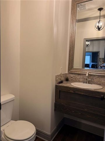 6104 NW 103rd Street, Kansas City, MO 64154