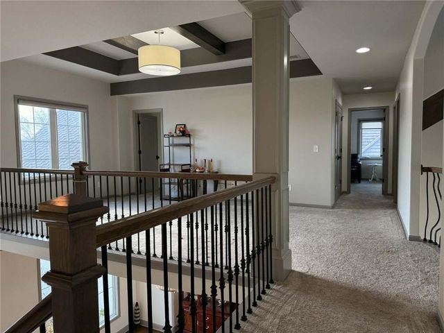 6104 NW 103rd Street, Kansas City, MO 64154