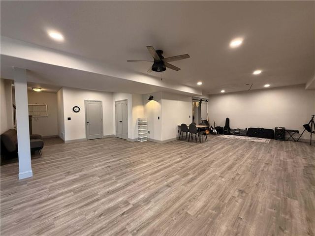 6104 NW 103rd Street, Kansas City, MO 64154