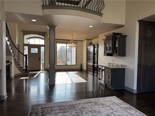 6104 NW 103rd Street, Kansas City, MO 64154