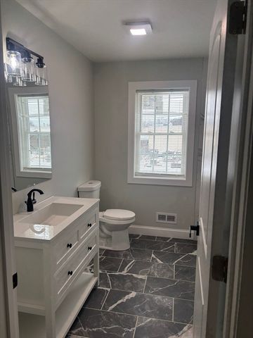 106 Almira, Springfield, MA 01119