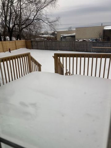 106 Almira, Springfield, MA 01119