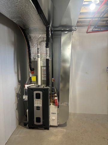 106 Almira, Springfield, MA 01119