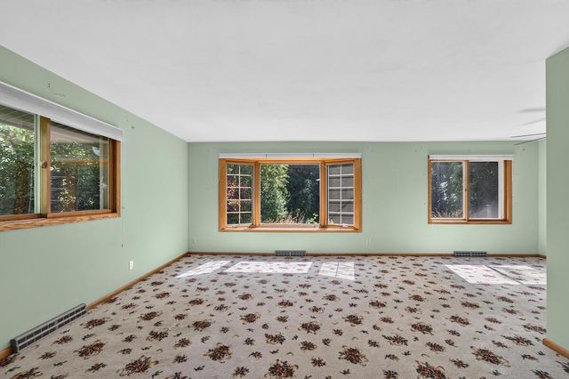 3217 Southwood DRIVE, Racine, WI 53406