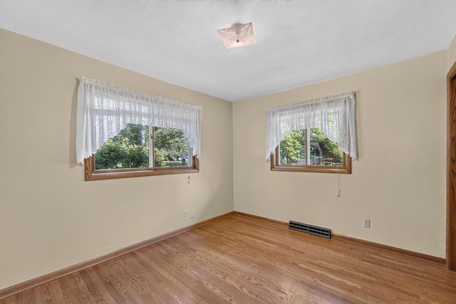 3217 Southwood DRIVE, Racine, WI 53406