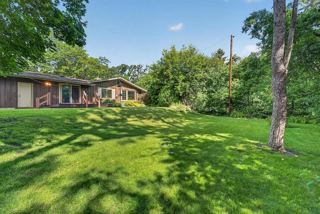 3217 Southwood DRIVE, Racine, WI 53406