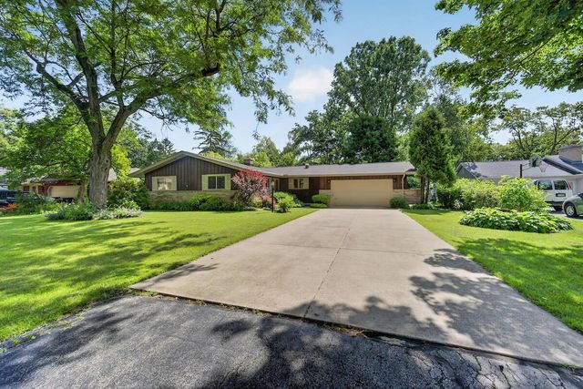 3217 Southwood DRIVE, Racine, WI 53406