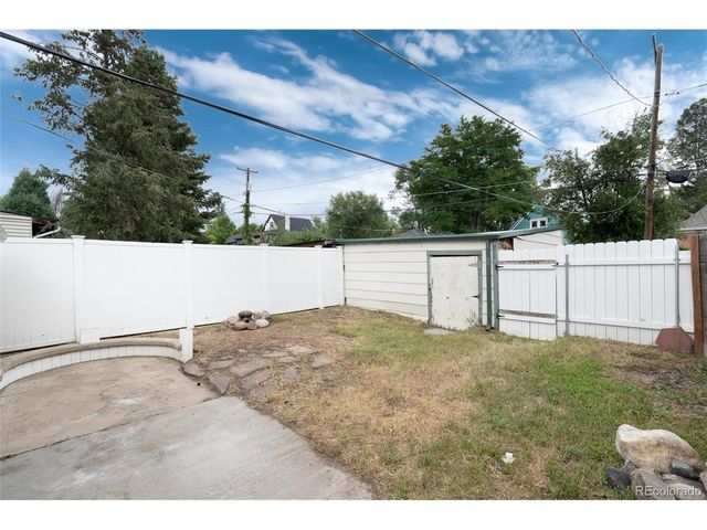 2568 Eaton St, Edgewater, CO 80214