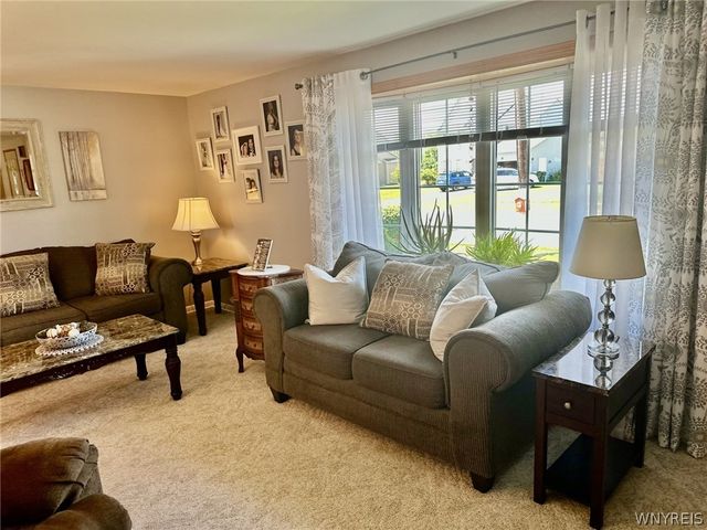 573 Columbia Avenue, Lancaster, NY 14043