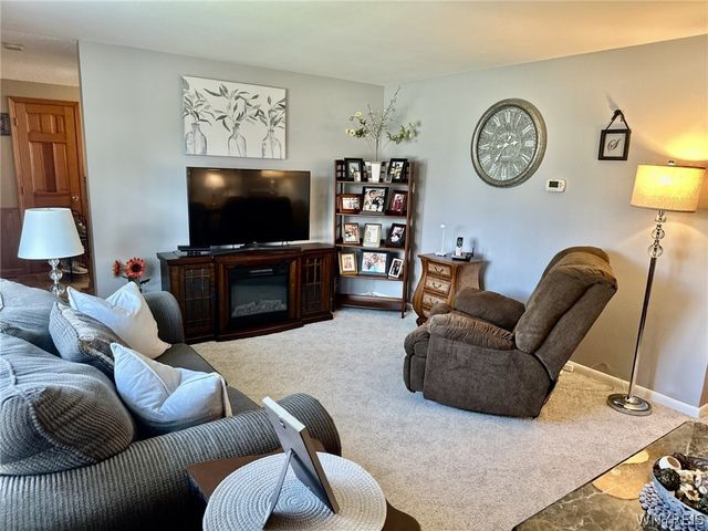 573 Columbia Avenue, Lancaster, NY 14043