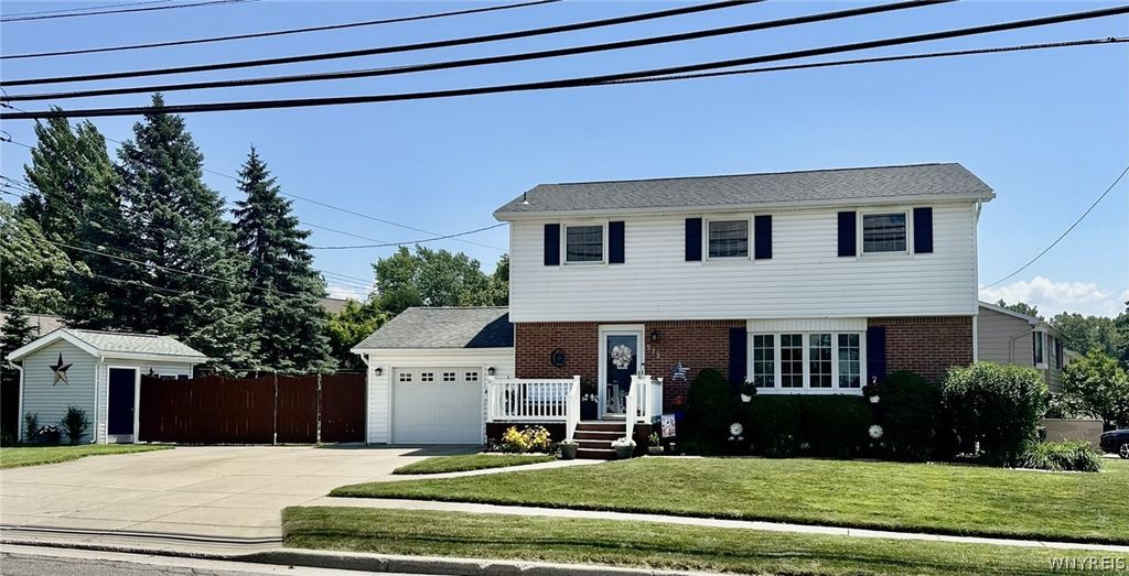 573 Columbia Avenue, Lancaster, NY 14043