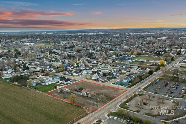 3514 S Indiana Ave, Caldwell, ID 83605