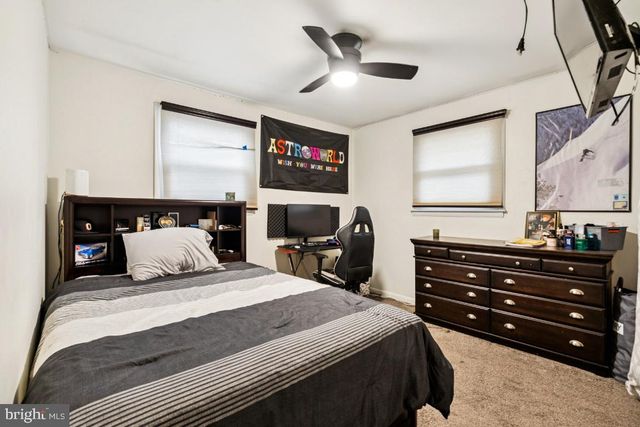 146 COUNTRY CLUB RD, Pine Hill, NJ 08021