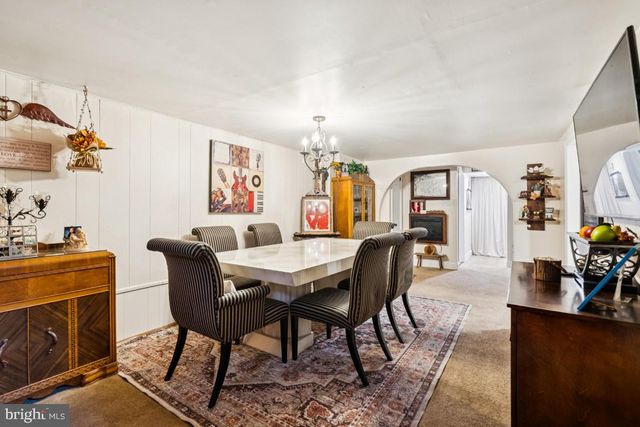 146 COUNTRY CLUB RD, Pine Hill, NJ 08021